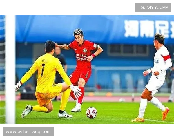 河南队续约布鲁诺·纳萨里奥，助攻王留队稳定军心